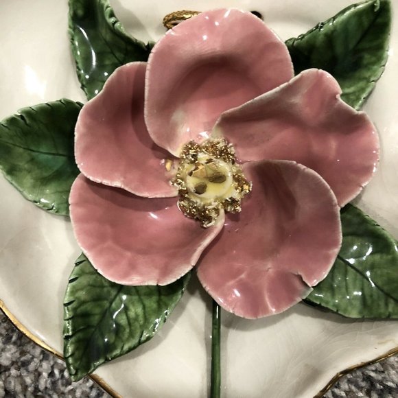 Heart Shaped Porcelain 5” Majolica Rose Wall Hanging - Picture 8 of 9